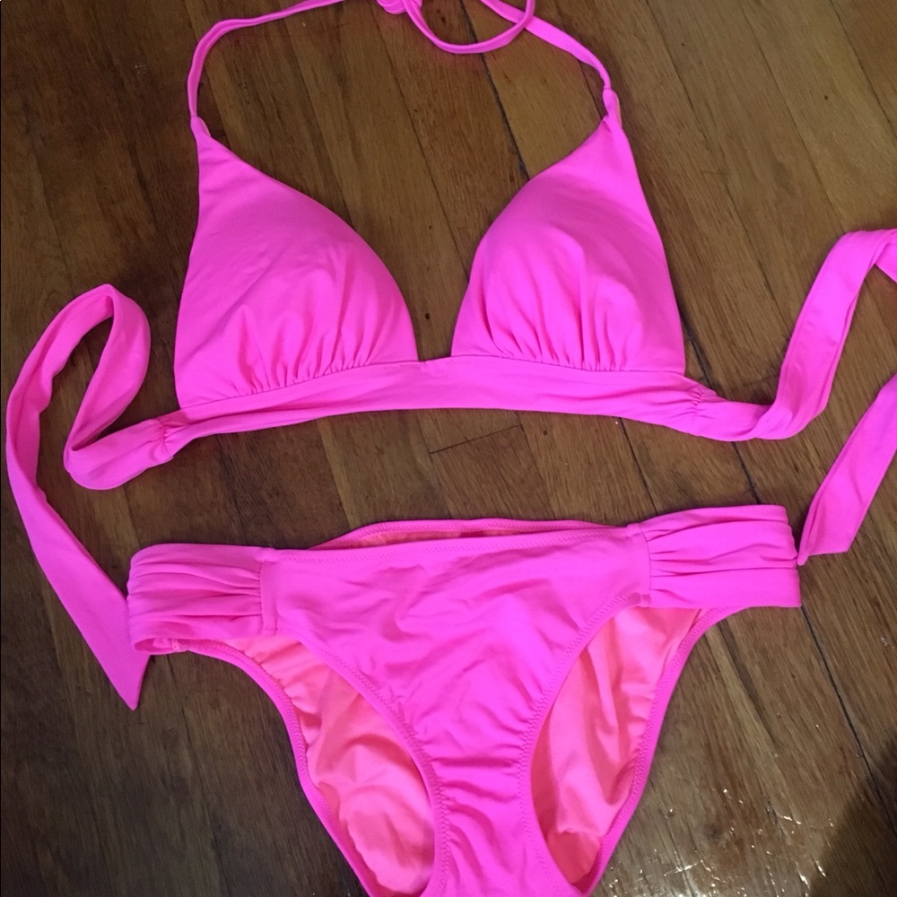 Victoria’s Secret Bikini Medium